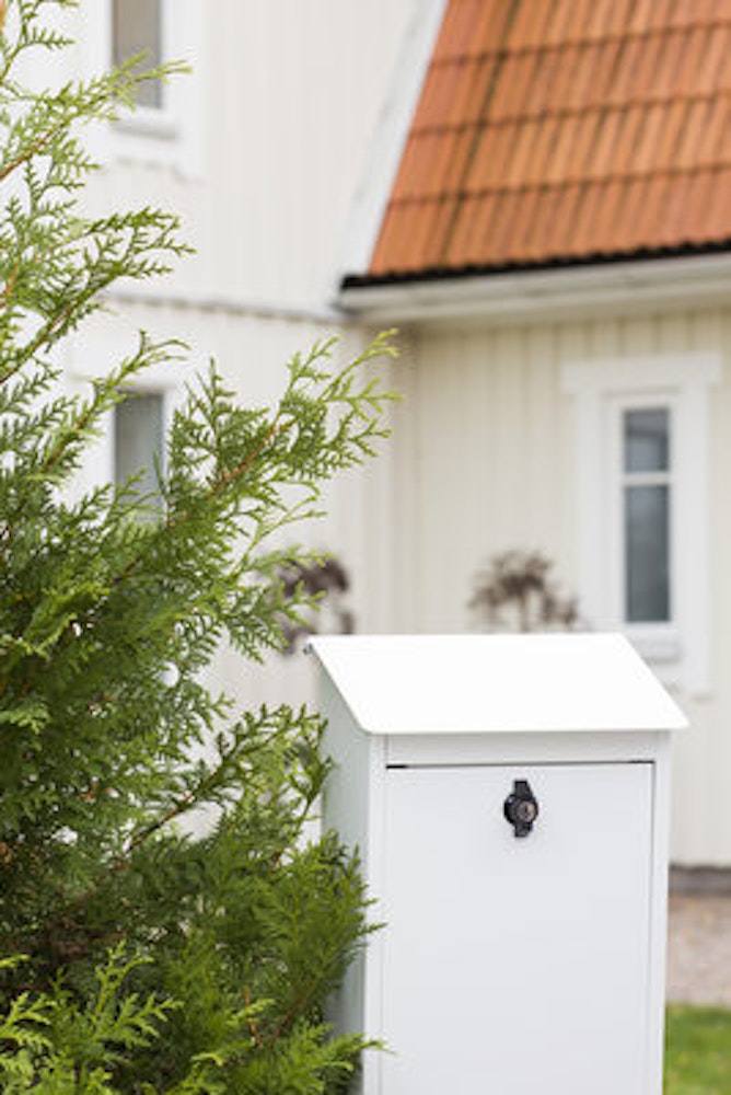 Postlåda 9441B låsbar vit