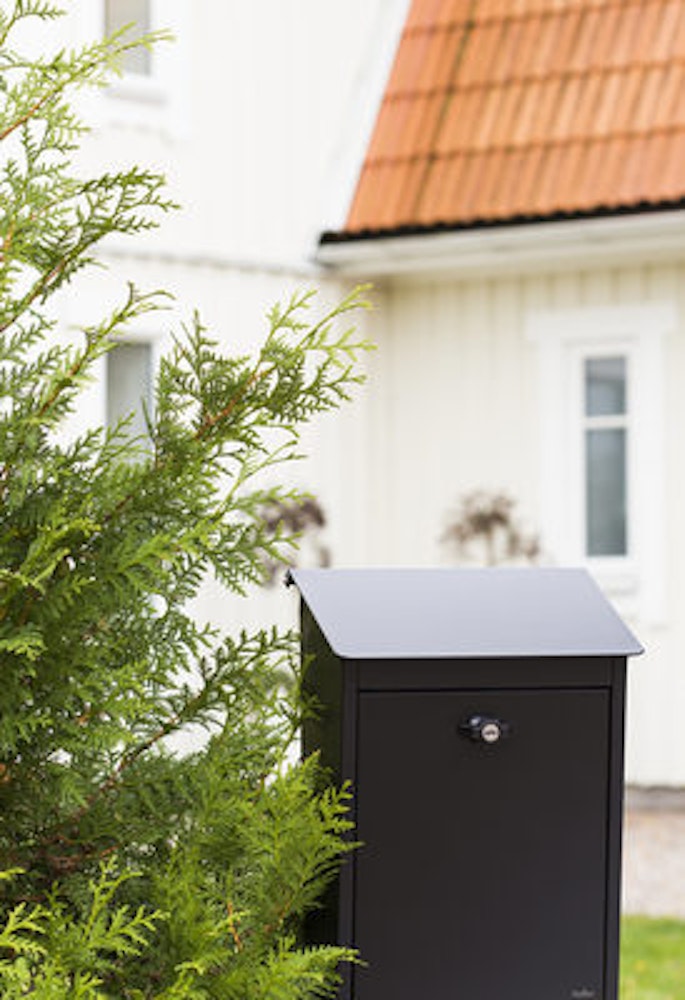 Postlåda 9441B låsbar svart